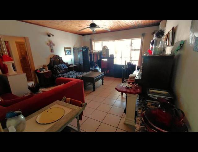 4 BEDROOM HOUSE FOR SALE IN PELLISSIER